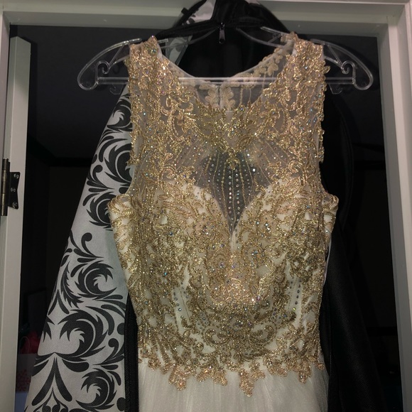 prom/wedding dress - Picture 1 of 5